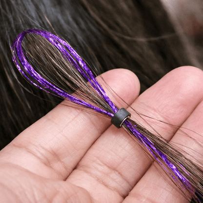 illustration de la microbille insérée dans la mèche de cheveux avec le fil Scintillia